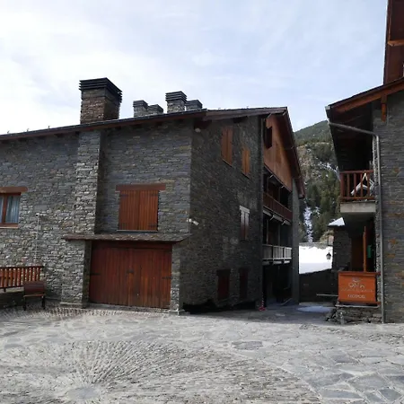 - El Tarter Apartment *